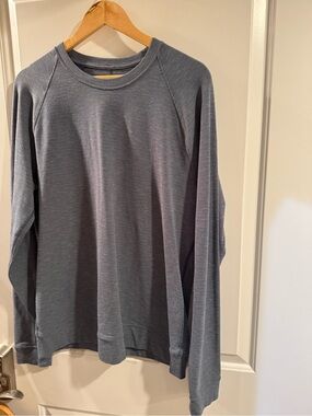 Lululemon men’s long sleeve